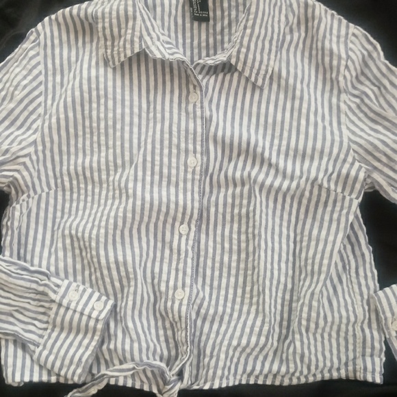 Long sleeve cropped strip shirt - Picture 3 of 3
